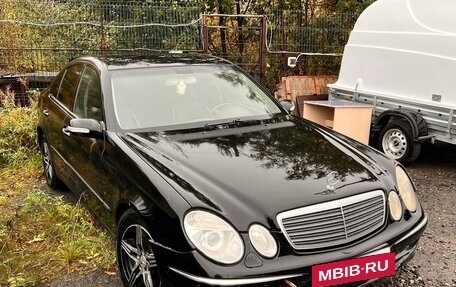 Mercedes-Benz E-Класс, 2002 год, 590 000 рублей, 2 фотография