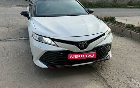 Toyota Camry, 2020 год, 3 050 000 рублей, 3 фотография