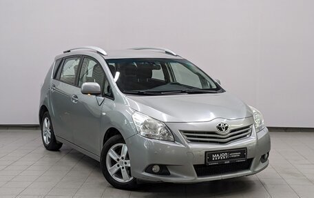 Toyota Verso I, 2011 год, 1 230 000 рублей, 3 фотография