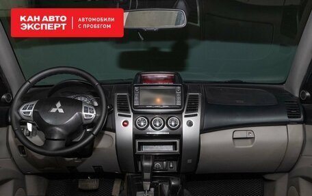 Mitsubishi Pajero Sport II рестайлинг, 2015 год, 2 200 000 рублей, 7 фотография