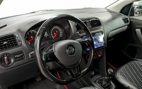 Volkswagen Polo VI (EU Market), 2016 год, 970 000 рублей, 13 фотография