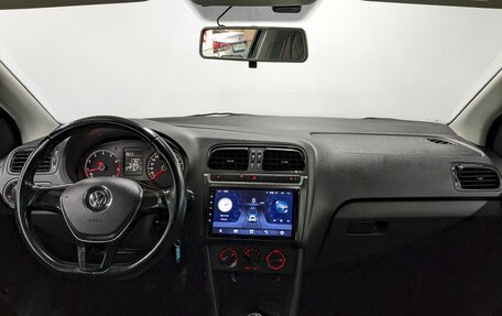 Volkswagen Polo VI (EU Market), 2016 год, 970 000 рублей, 27 фотография