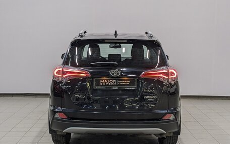 Toyota RAV4, 2018 год, 2 890 000 рублей, 6 фотография