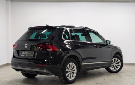 Volkswagen Tiguan II, 2019 год, 2 950 000 рублей, 2 фотография