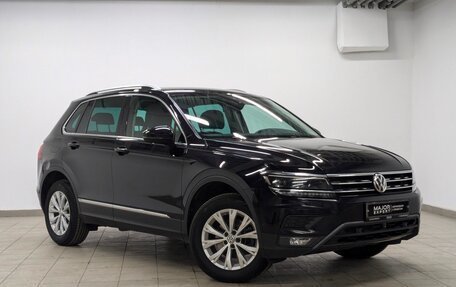 Volkswagen Tiguan II, 2019 год, 2 950 000 рублей, 28 фотография