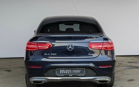 Mercedes-Benz GLC Coupe, 2017 год, 3 750 000 рублей, 6 фотография