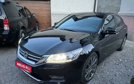 Honda Accord IX рестайлинг, 2013 год, 1 750 000 рублей, 2 фотография