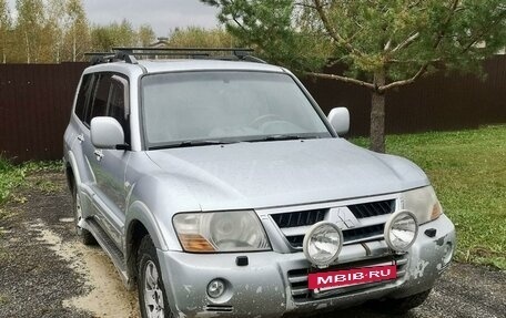 Mitsubishi Pajero III рестайлинг, 2004 год, 850 000 рублей, 2 фотография