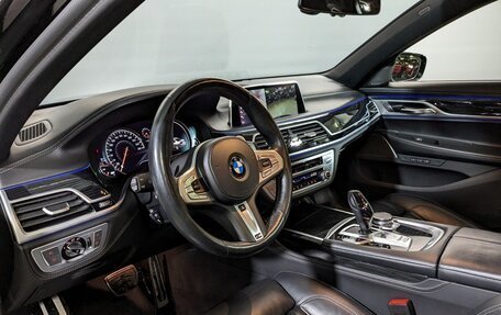 BMW 7 серия, 2019 год, 5 990 000 рублей, 30 фотография