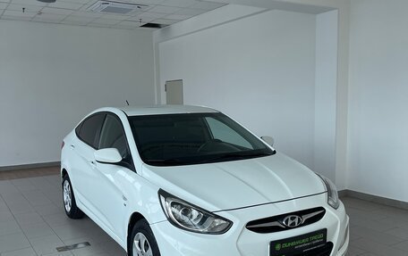 Hyundai Solaris II рестайлинг, 2011 год, 763 000 рублей, 3 фотография