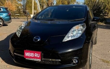 Nissan Leaf I, 2016 год, 1 099 000 рублей, 2 фотография