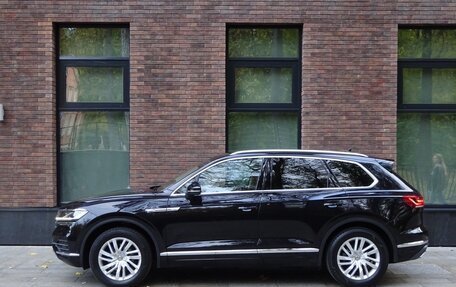 Volkswagen Touareg III, 2019 год, 6 000 000 рублей, 4 фотография