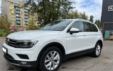 Volkswagen Tiguan II, 2017 год, 3 150 000 рублей, 2 фотография