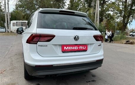 Volkswagen Tiguan II, 2017 год, 3 150 000 рублей, 3 фотография