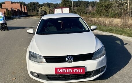 Volkswagen Jetta VI, 2014 год, 1 450 000 рублей, 2 фотография