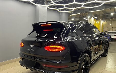 Bentley Bentayga I, 2023 год, 39 975 000 рублей, 3 фотография