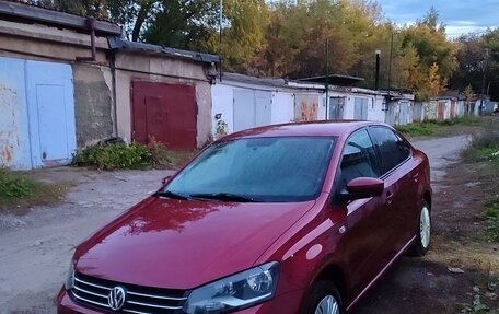 Volkswagen Polo VI (EU Market), 2015 год, 1 200 000 рублей, 1 фотография