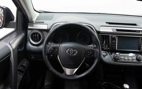 Toyota RAV4, 2018 год, 2 350 000 рублей, 16 фотография