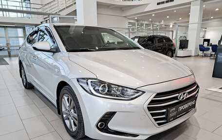 Hyundai Elantra VI рестайлинг, 2017 год, 1 620 000 рублей, 3 фотография