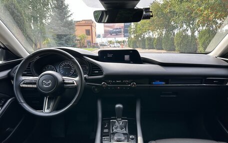 Mazda 3, 2019 год, 2 425 000 рублей, 11 фотография