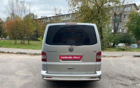 Volkswagen Caravelle T5, 2006 год, 1 150 000 рублей, 4 фотография