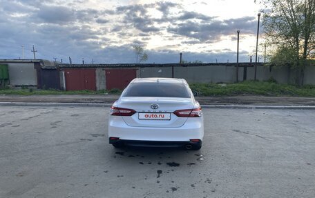 Toyota Camry, 2019 год, 3 400 000 рублей, 2 фотография