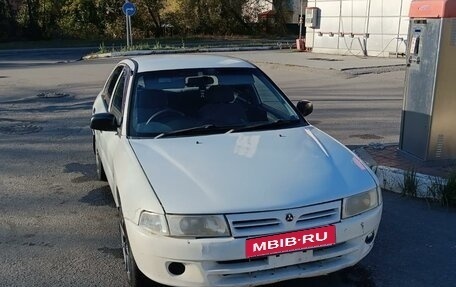 Mitsubishi Mirage VI рестайлинг, 1999 год, 250 000 рублей, 2 фотография