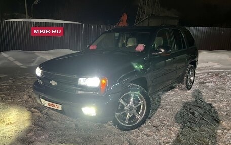 Chevrolet TrailBlazer II, 2005 год, 930 000 рублей, 2 фотография