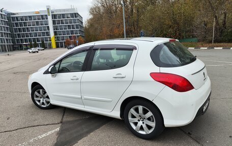 Peugeot 308 II, 2013 год, 800 000 рублей, 2 фотография