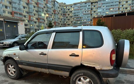 Chevrolet Niva I рестайлинг, 2003 год, 130 000 рублей, 7 фотография