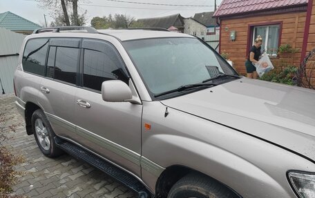 Toyota Land Cruiser 100 рестайлинг 2, 2000 год, 1 600 000 рублей, 6 фотография