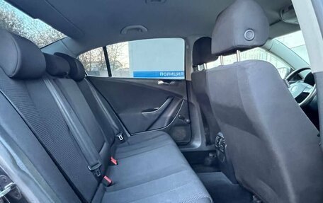 Volkswagen Passat B6, 2006 год, 660 000 рублей, 16 фотография