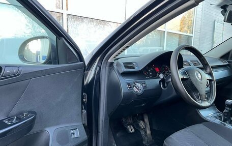 Volkswagen Passat B6, 2006 год, 660 000 рублей, 20 фотография