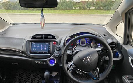 Honda Fit Shuttle I рестайлинг, 2014 год, 1 500 000 рублей, 4 фотография