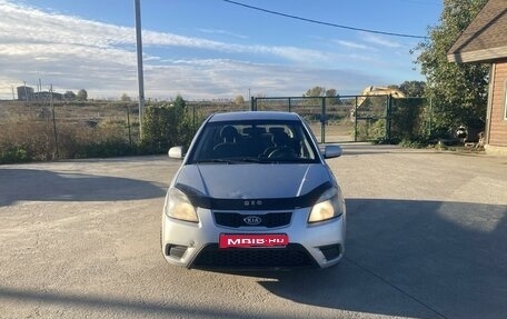 KIA Rio II, 2011 год, 650 000 рублей, 2 фотография