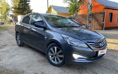 Hyundai Solaris II рестайлинг, 2014 год, 1 000 000 рублей, 12 фотография