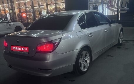 BMW 5 серия, 2006 год, 1 300 000 рублей, 3 фотография