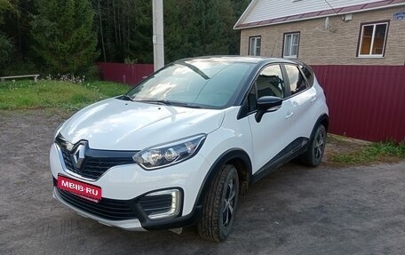 Renault Kaptur I рестайлинг, 2018 год, 1 630 000 рублей, 1 фотография