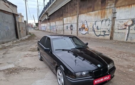 BMW 3 серия, 1993 год, 600 000 рублей, 1 фотография