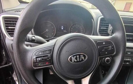 KIA Sportage IV рестайлинг, 2018 год, 2 250 000 рублей, 6 фотография