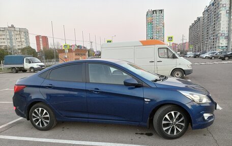 Hyundai Solaris II рестайлинг, 2015 год, 1 550 000 рублей, 3 фотография