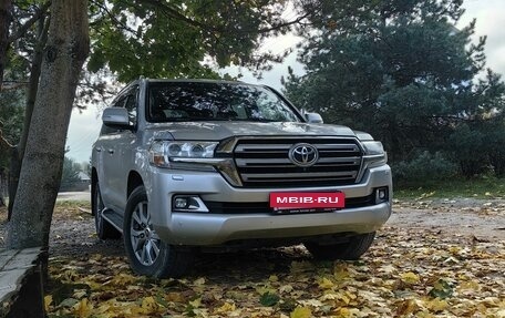 Toyota Land Cruiser 200, 2016 год, 7 000 000 рублей, 2 фотография