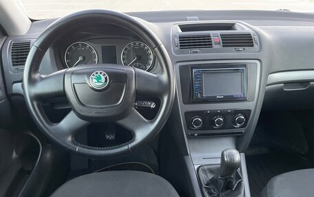 Skoda Octavia, 2010 год, 997 000 рублей, 16 фотография