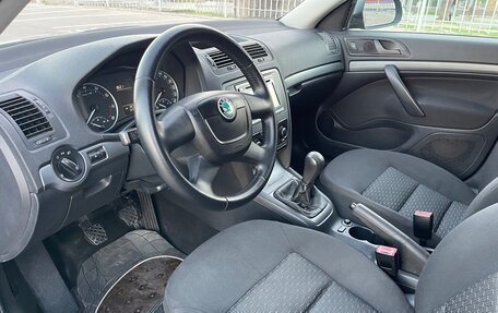 Skoda Octavia, 2010 год, 997 000 рублей, 17 фотография