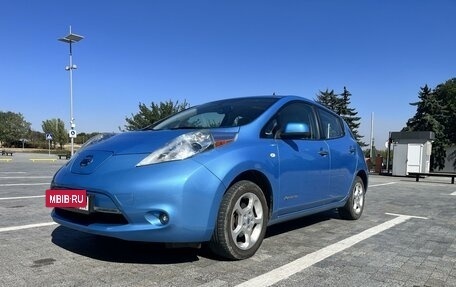 Nissan Leaf I, 2011 год, 1 000 000 рублей, 11 фотография