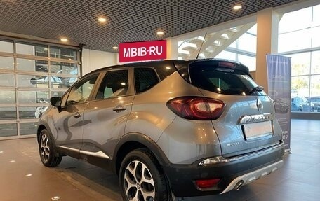 Renault Kaptur I рестайлинг, 2017 год, 1 650 000 рублей, 5 фотография