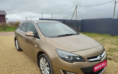 Opel Astra J, 2013 год, 820 000 рублей, 1 фотография