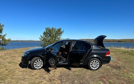 Opel Astra H, 2013 год, 850 000 рублей, 1 фотография