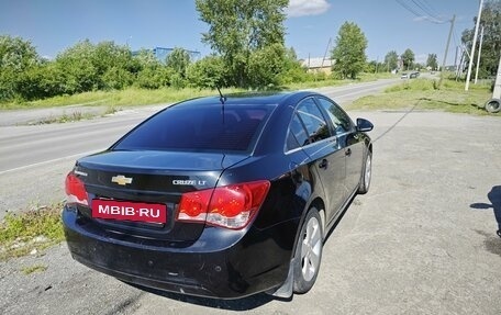 Chevrolet Cruze II, 2009 год, 680 000 рублей, 2 фотография