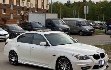 BMW 5 серия, 2003 год, 1 600 000 рублей, 4 фотография